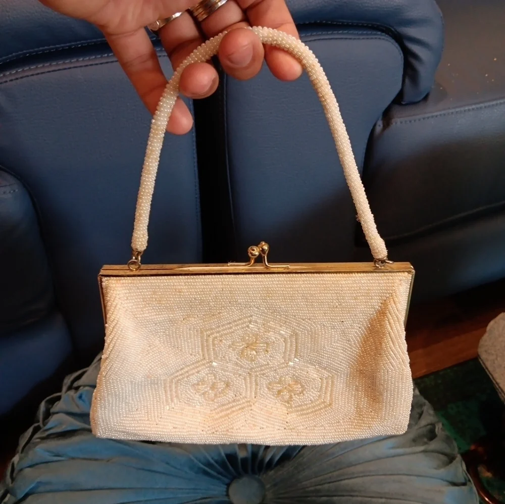 Vintage 80's LA Regale LTD White Beaded korea  Handbag